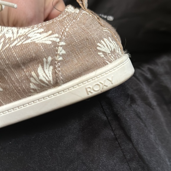 Roxy size 10 perfect for summer and spring - Picture 4 of 6